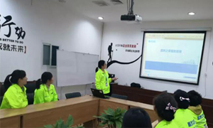 服务于心，治理于人&mdash;&mdash;安徽淮南店职场礼节与服务治理培训 