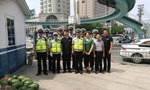 yp街机所见，皆有温度&mdash;&mdash;安徽分公司淮南店慰问一线交警 